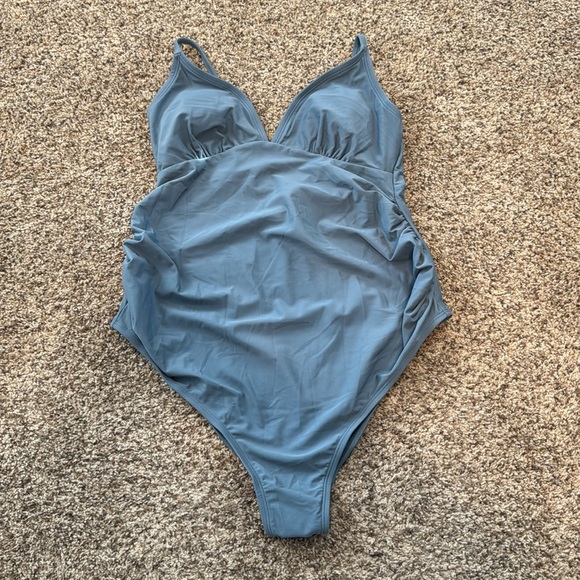 Cupshe Other - Cupshe Ruched V-Neck Cami One Piece Maternity Swimsuit Women's Size Large NWT